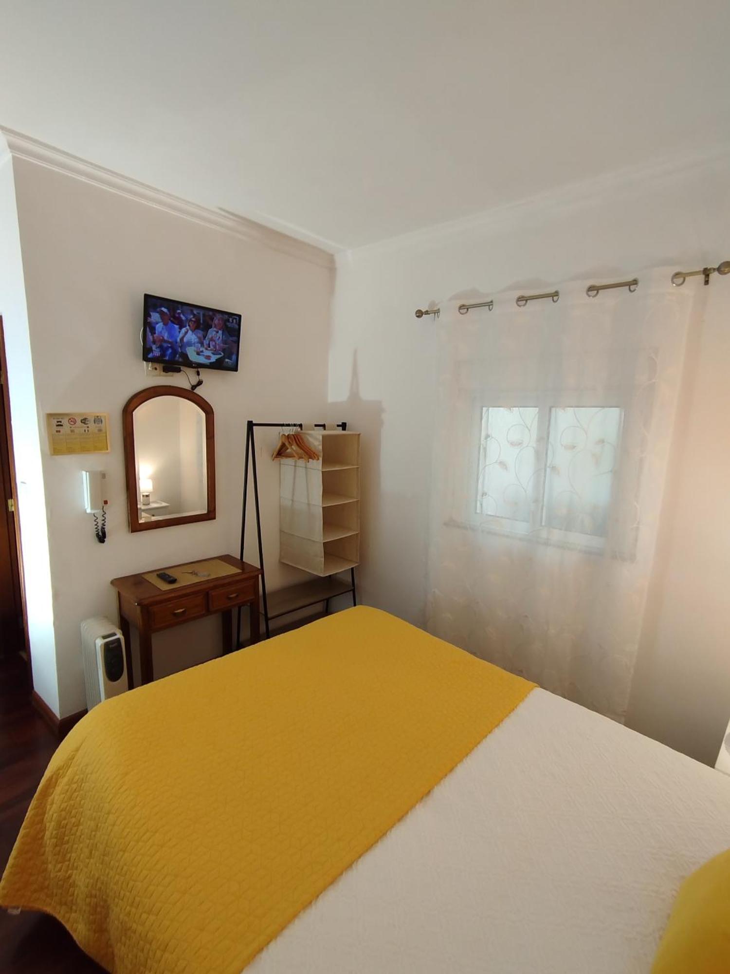 Al - Casa 42 Hotel Monção Екстериор снимка